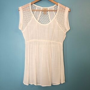 EYELASH COUTURE White Short Sleeve Sheer Bohemian Lace Top Size M